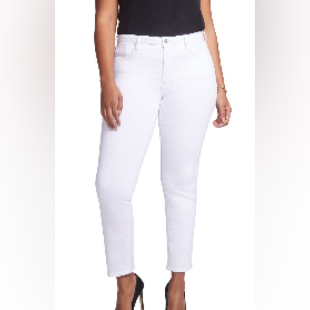 White slim ankle jeans